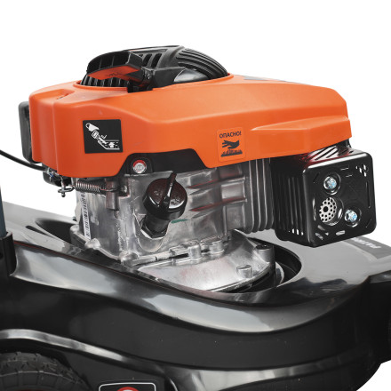 Газонокосилка бензиновая Patriot PT 40 (512109401) Газонокосилка бензиновая Patriot PT 40 (512109401)