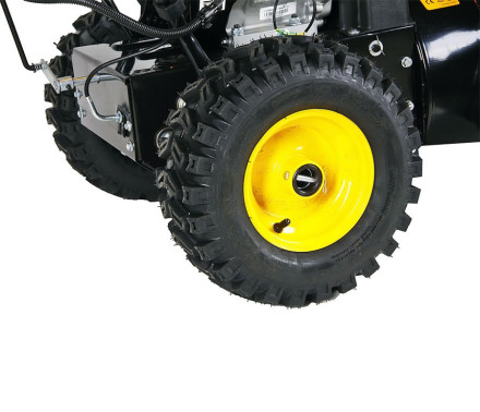 Снегоуборщик бензиновый Huter SGC 4100L Снегоуборщик бензиновый Huter SGC 4100L