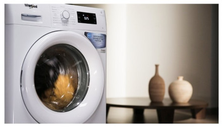 Стиральная машина Whirlpool FWSG 61053 W Стиральная машина Whirlpool FWSG 61053 W