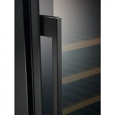 Винный шкаф ELECTROLUX EWUS020B5B Винный шкаф ELECTROLUX EWUS020B5B