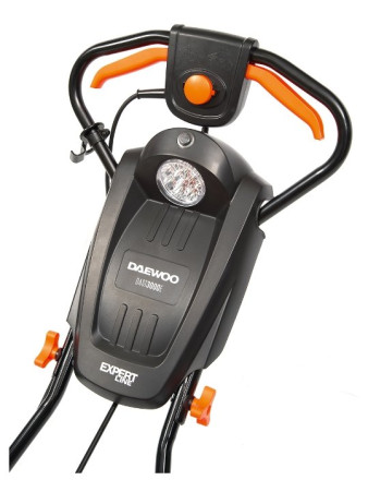 Снегоуборщик электрический Daewoo Power Products DAST 3000E Снегоуборщик электрический Daewoo Power Products DAST 3000E