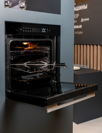 Духовой шкаф GRAUDE BM 60.3 S Духовой шкаф GRAUDE BM 60.3 S