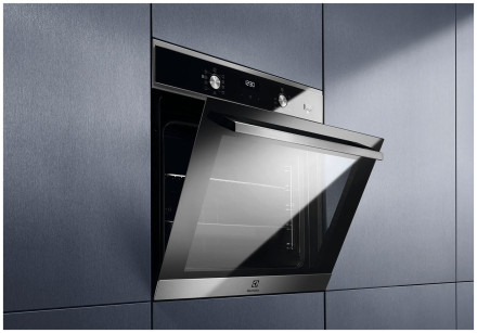 Электрический духовой шкаф Electrolux EOD5F71X