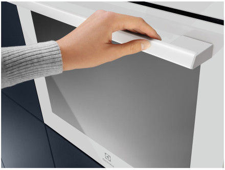 Электрический духовой шкаф Electrolux EOD6F77WV Электрический духовой шкаф Electrolux EOD6F77WV