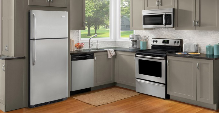 Холодильник, плита, микроволновка, посудомоечная машина